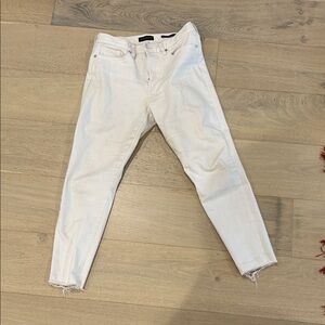 Women’s White Mid-Rise Skinny Jeans